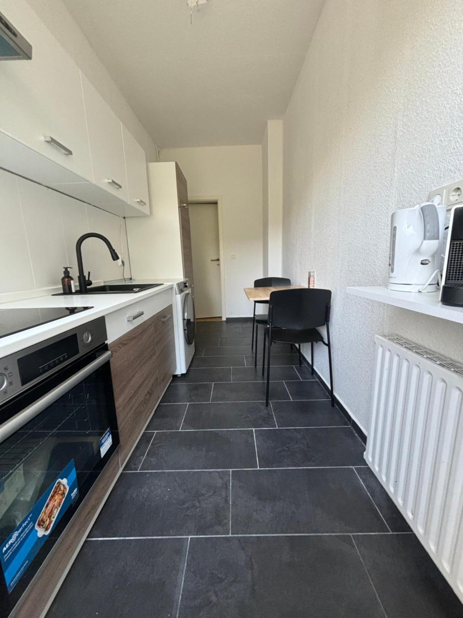 Cozy Apartment In Hannover Central Luaran gambar